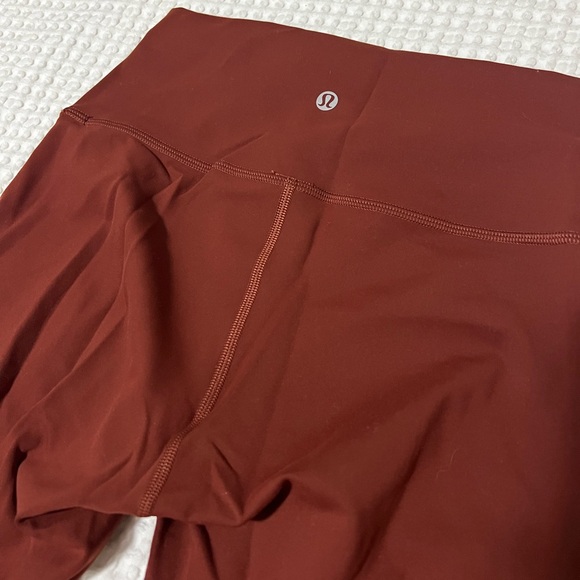 Lululemon Wunder Train High-Rise Tight 15" - size 4 - Picture 5 of 7